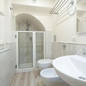 Single Room Private Bathroom